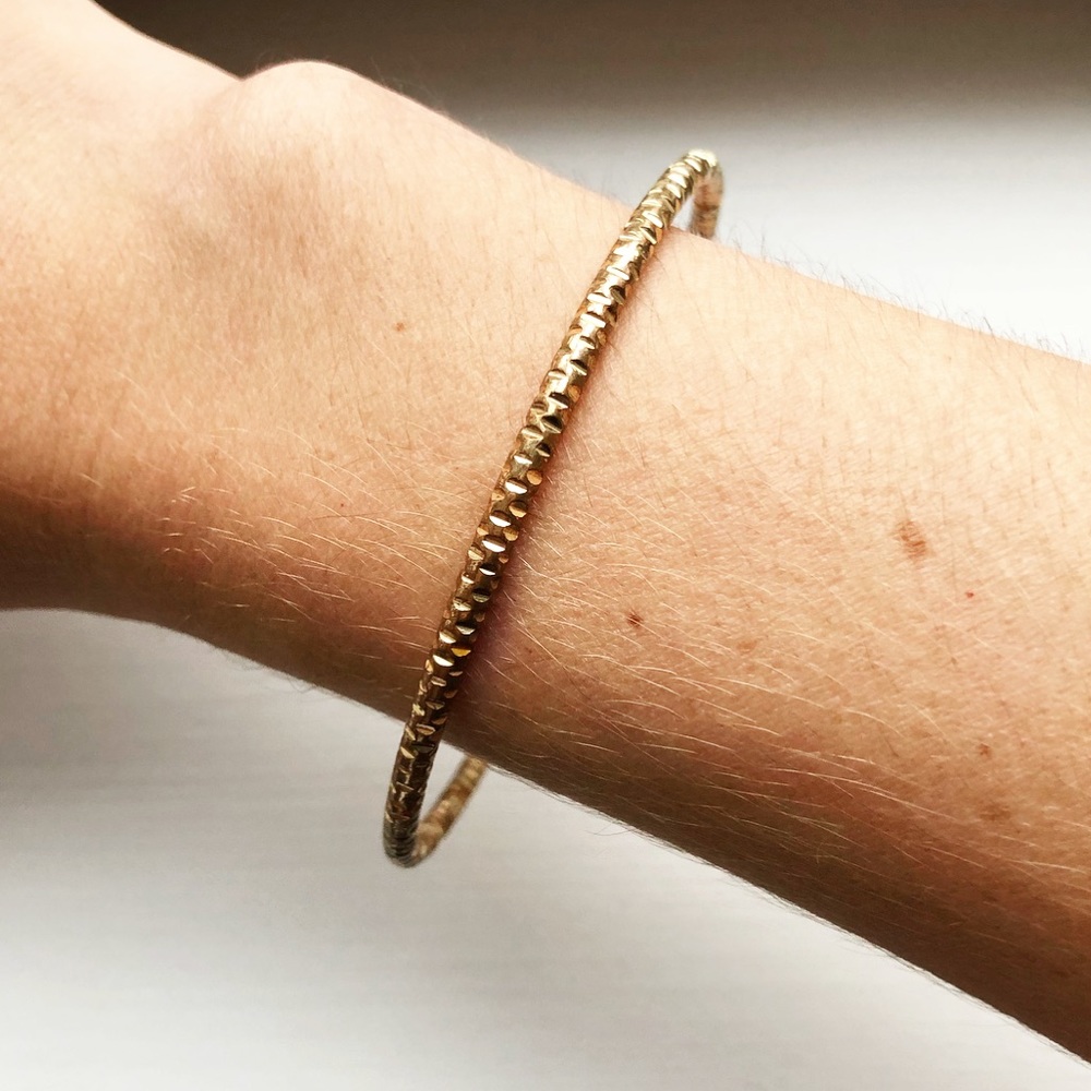 Vintage thin gold textured bangle bracelet
